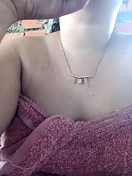 ValeriaSantos- online show from February 9, 7:18 pm