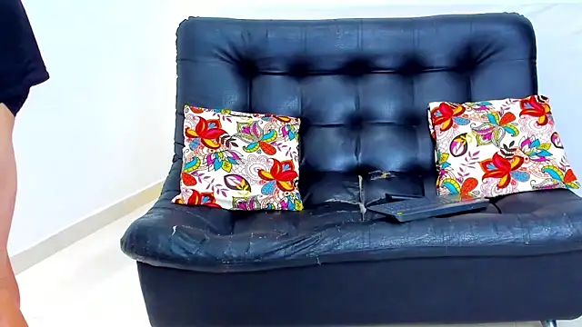 AlfredWalker online show from February 19, 1:40 pm