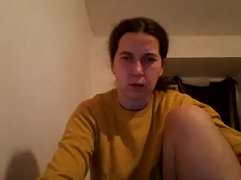 Snapshot of Tamilashaa chatting on December 27, 6:20 pm Tamilashaa online show from December 27, 6:20 pm