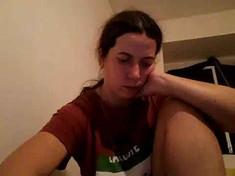 Snapshot of Tamilashaa chatting on January 15, 6:19 pm Tamilashaa online show from January 15, 6:19 pm