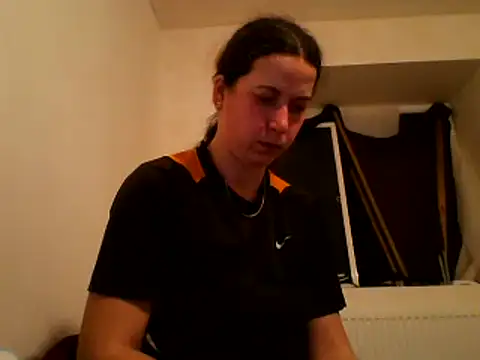 Snapshot of Tamilashaa chatting on March 6, 6:37 pm Tamilashaa online show from March 6, 6:37 pm