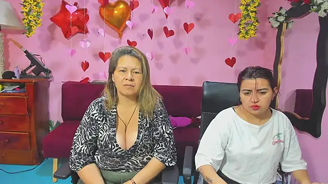 lesbiancuple online show from February 13, 1:18 pm