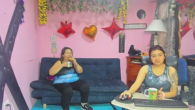 lesbiancuple online show from March 23, 12:42 pm