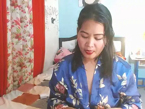 PearlOfAsia21 online show from February 13, 9:16 am