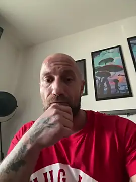 Snapshot of Toyboy471 chatting on January 8, 9:42 am Toyboy471 online show from January 8, 9:42 am