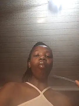 Snapshot of SheisBlacq chatting on October 17, 8:33 pm SheisBlacq online show from October 17, 8:33 pm