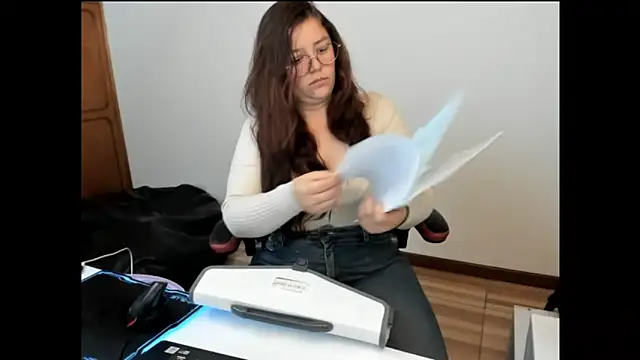 kayortiiz online show from March 5, 12:06 am