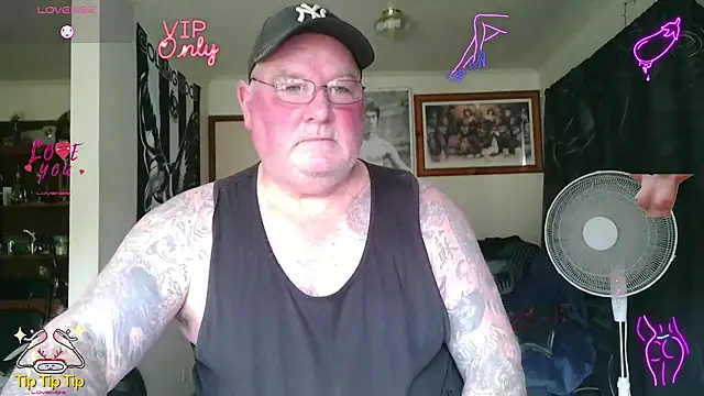 Snapshot of HOTANAL chatting on July 4, 2:07 am HOTANAL online show from July 4, 2:07 am