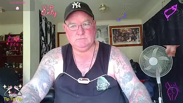 Snapshot of HOTANAL chatting on July 14, 3:11 am HOTANAL online show from July 14, 3:11 am