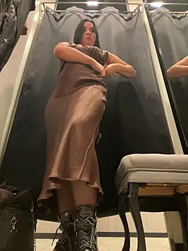 CrazzyChicks online show from October 8, 6:44 am