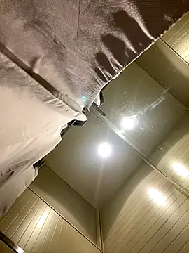 CrazzyChicks online show from October 9, 6:44 am