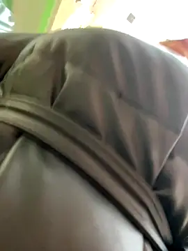 CrazzyChicks online show from November 9, 7:17 am