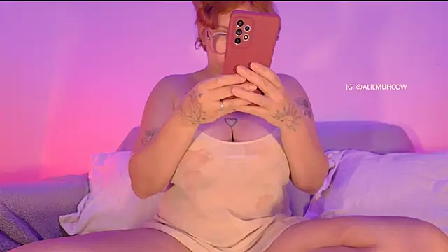 Lilmuh  online show from September 27, 12:15 am