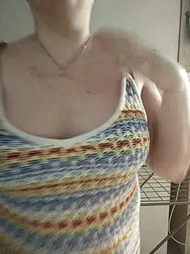 stefanyharper16 online show from April 4, 8:12 am