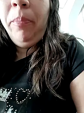 Snapshot of isabella_rossse chatting on December 19, 12:56 pm isabella rossse online show from December 19, 12:56 pm
