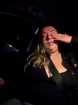 isabella rossse online show from October 29, 12:35 am