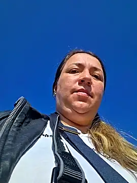 isabella rossse online show from March 12, 2:12 pm