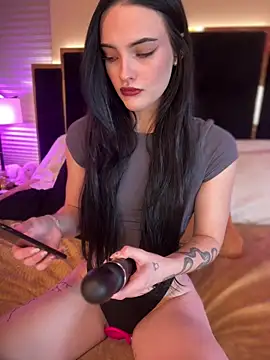 Snapshot of KarissaChantelle chatting on February 20, 3:23 pm KarissaChantelle online show from February 20, 3:23 pm