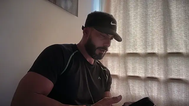 romeolovedark online show from February 20, 7:47 pm