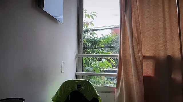 romeolovedark online show from March 21, 3:15 pm