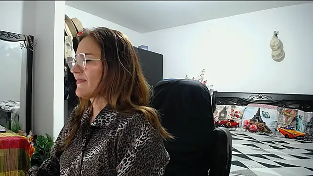 Xiimen online show from January 9, 12:46 am