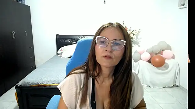 Xiimen online show from September 17, 10:00 pm