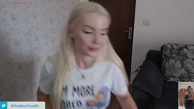 Goddess Tina online show from October 30, 7:54 am