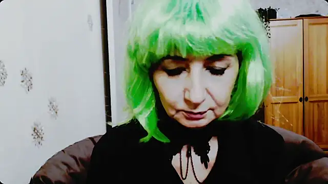 AnnieEltgant online show from December 4, 2:26 pm