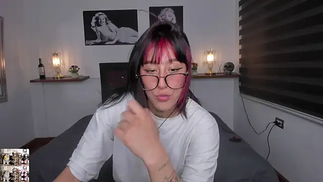 Mariana Joness online show from February 20, 8:50 am