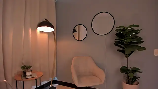 LiaPearce online show from March 5, 2:34 pm