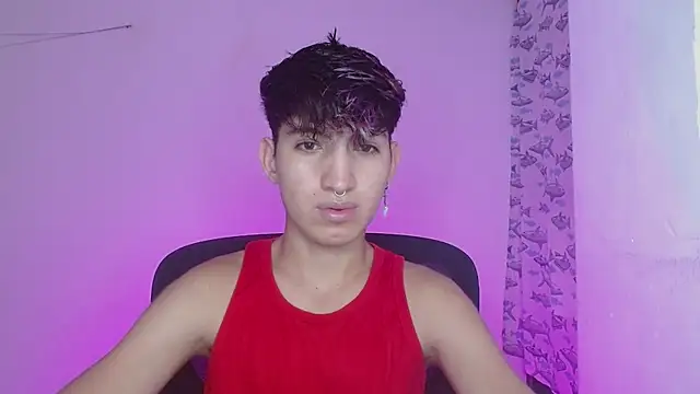 Snapshot of littlextreme chatting on February 23, 1:13 am littlextreme online show from February 23, 1:13 am