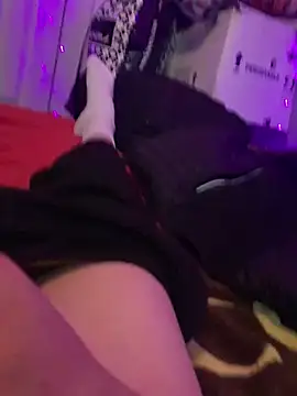 Snapshot of Hugetings chatting on February 1, 4:16 pm Hugetings online show from February 1, 4:16 pm