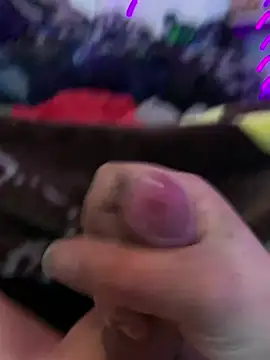 Snapshot of Hugetings chatting on February 5, 3:49 pm Hugetings online show from February 5, 3:49 pm