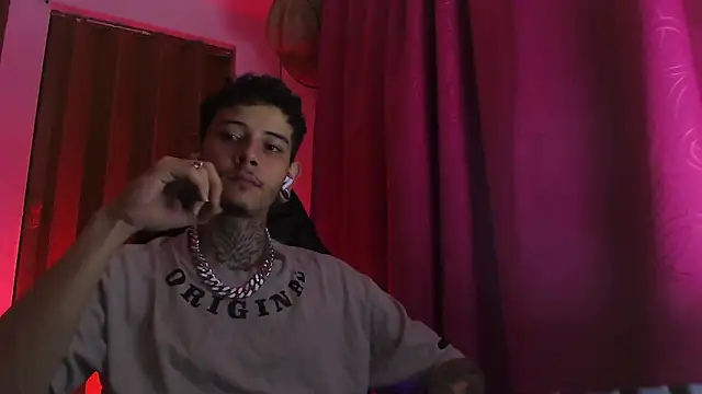 Snapshot of Allan_Keller chatting on November 9, 6:55 am Allan Keller online show from November 9, 6:55 am