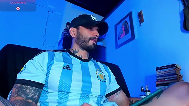 CamiloGray  online show from January 22, 1:32 pm