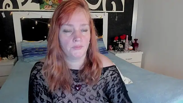 Snapshot of SinFulTitsDD chatting on January 29, 8:14 pm SinFulTitsDD online show from January 29, 8:14 pm