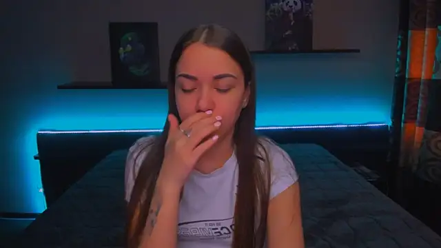 AlexaBarkley online show from January 28, 3:15 am