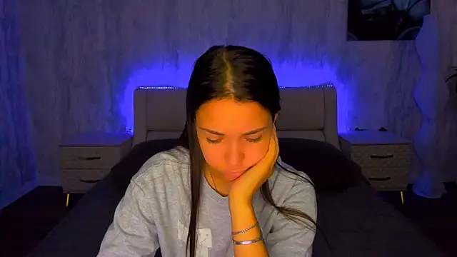 Snapshot of AlexaBarkley chatting on July 15, 12:38 am AlexaBarkley online show from July 15, 12:38 am