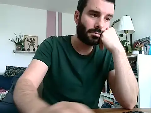 Snapshot of Simon-tem chatting on March 9, 12:42 pm Simon-tem online show from March 9, 12:42 pm