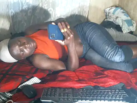 cute-shamza online show from February 12, 2:17 am