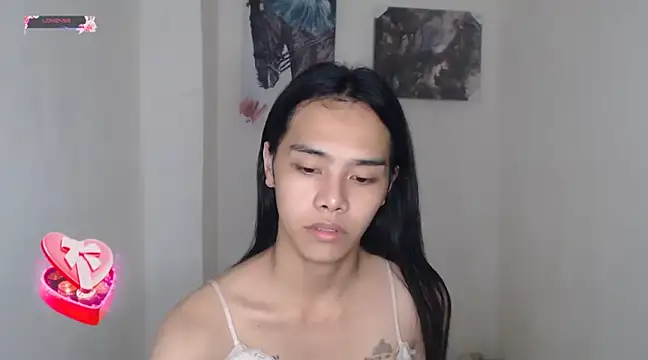 Snapshot of shecutie69 chatting on December 18, 12:18 pm shecutie69 online show from December 18, 12:18 pm