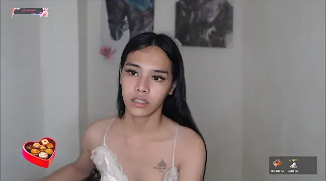 Snapshot of shecutie69 chatting on December 19, 10:00 pm shecutie69 online show from December 19, 10:00 pm