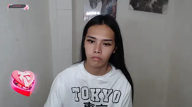 Snapshot of shecutie69 chatting on January 10, 4:44 am shecutie69 online show from January 10, 4:44 am