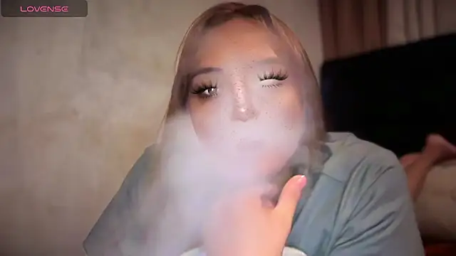  MissKhimberlyXxx  online show from April 15, 8:20 pm