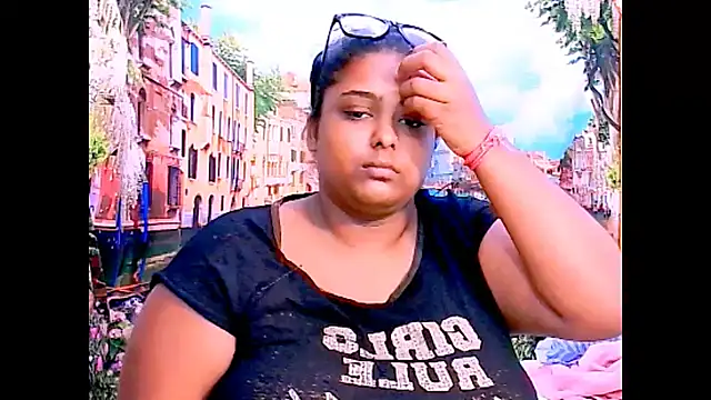 Snapshot of Indianfairy99 chatting on April 14, 8:31 am Indianfairy99 online show from April 14, 8:31 am