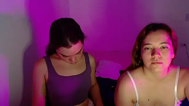 Gretten wright online show from November 4, 8:30 pm