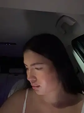 clairewntr online show from October 7, 6:05 pm