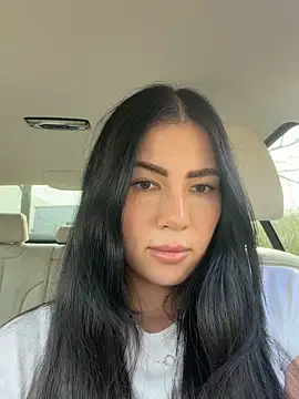 clairewntr online show from March 20, 2:11 pm