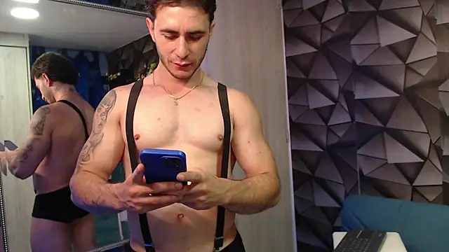 Latino stud4u online show from February 7, 11:13 pm