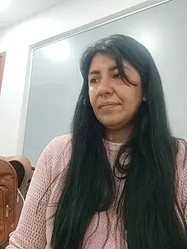 aisha latina online show from March 11, 3:45 pm